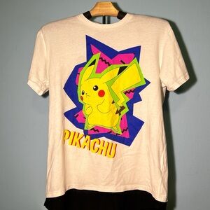 Vintage Pikachu Graphic Tee ~ Size Large